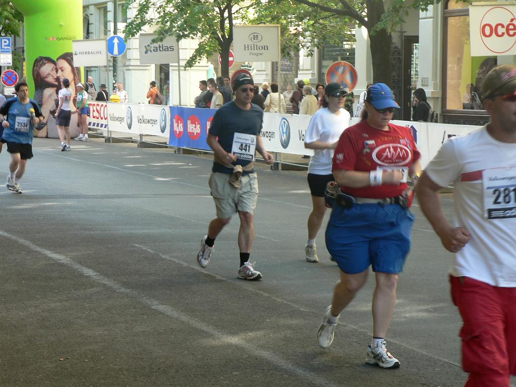 Maraton 08 047.jpg - během k schlank postavě